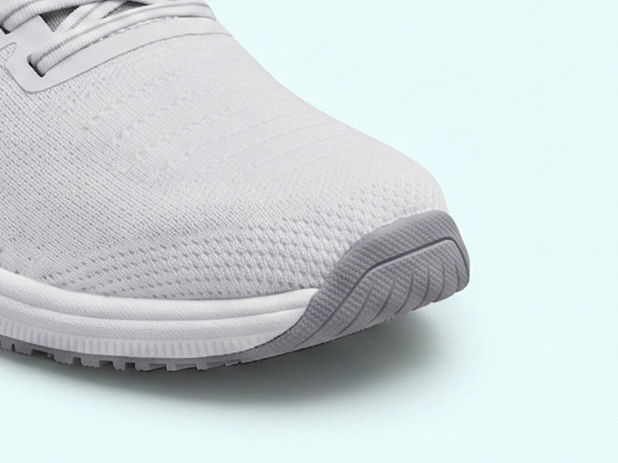 Regular vs. Wide Toe-Box Shoes: Comfort, Fit, and Support Compared