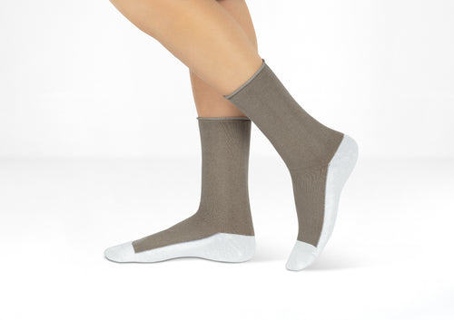 How to get Casual Dress Diabetic Socks Brown