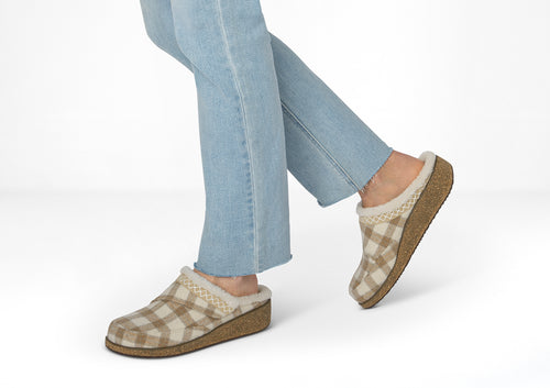 How to find best prices Clara Oatmeal Plaid