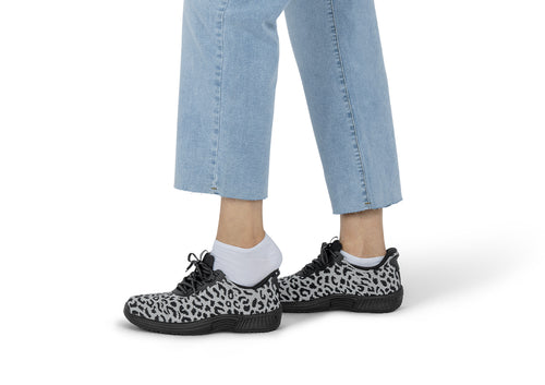 Where to buy discounted products Kita Hands-Free Snow Leopard