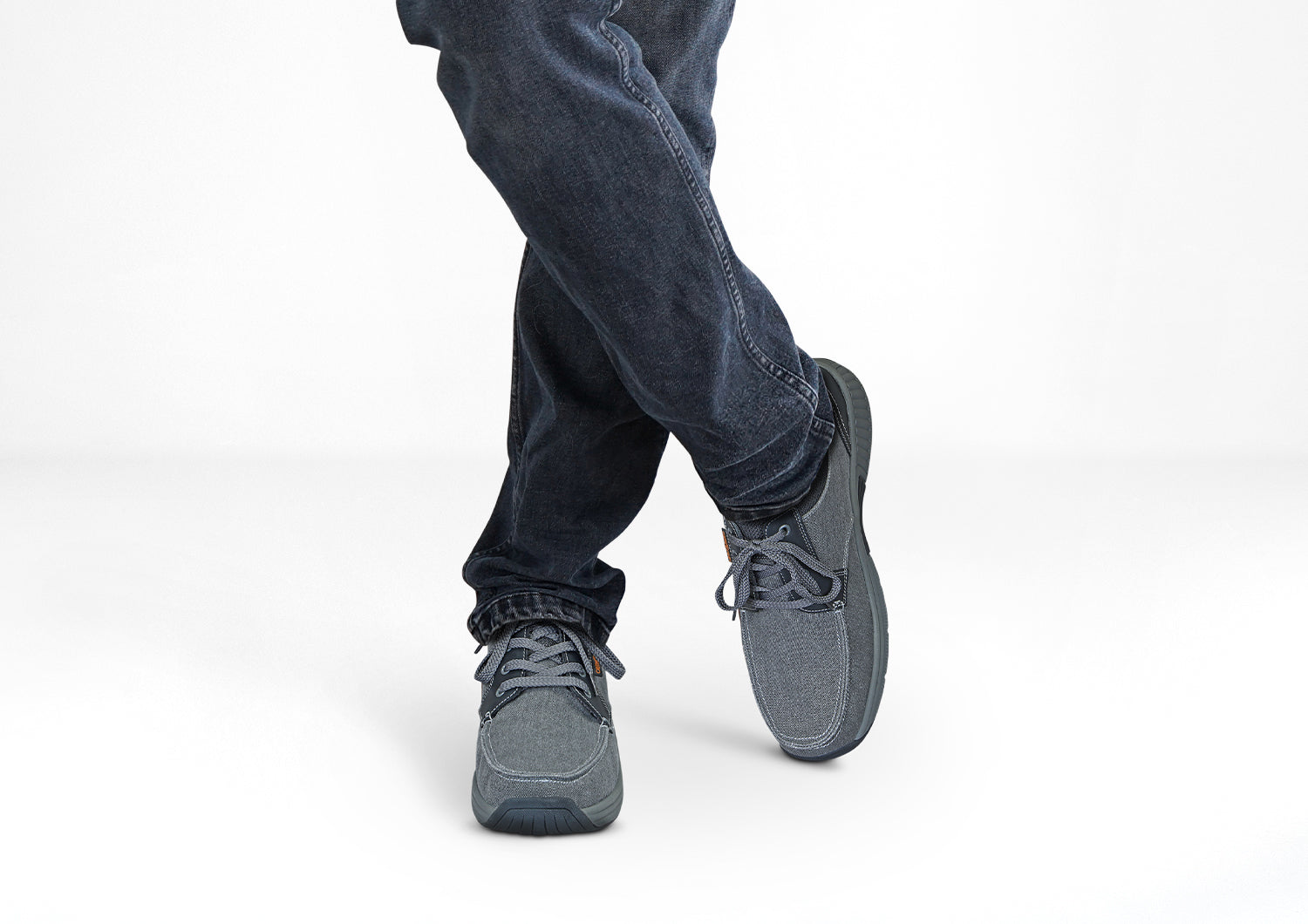 Mens extra wide online canvas boat shoes
