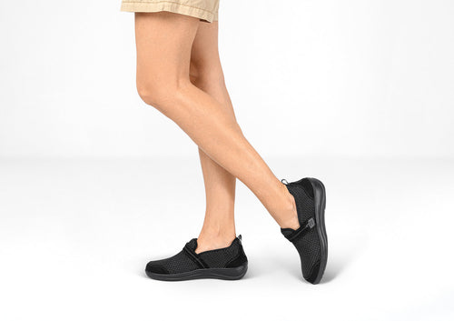 Best deals on authentic Quincy Black