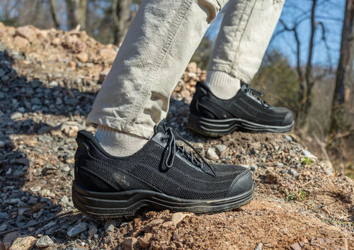 Men's Onyx Hands-Free Work Shoes in Black – Orthofeet®