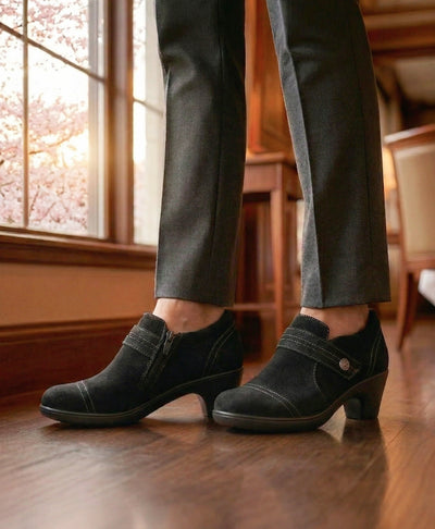 Women's Eva Low Heel Orthopedic Boots in Black Leather – Orthofeet®