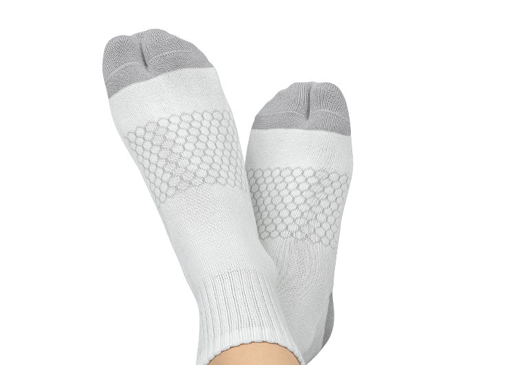 Bunion Relief, Padded Ankle Socks - White